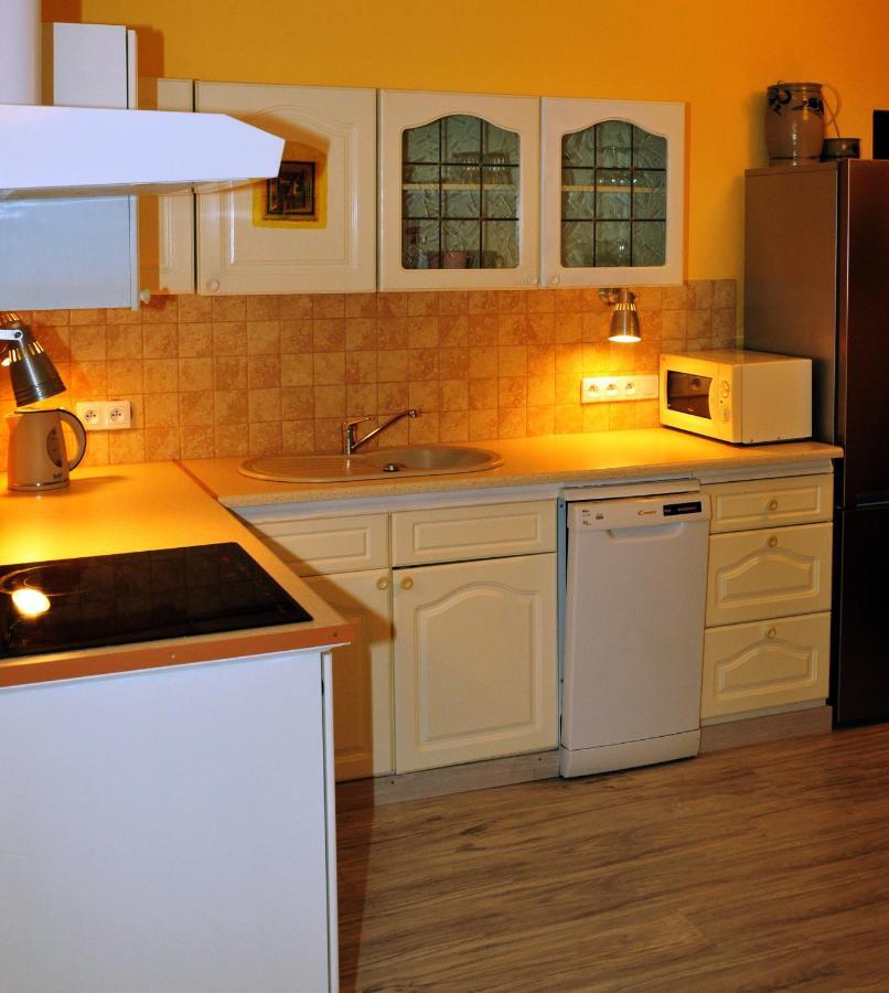 Apartamenty W Starym Kinie Świeradów-Zdrój Exteriör bild