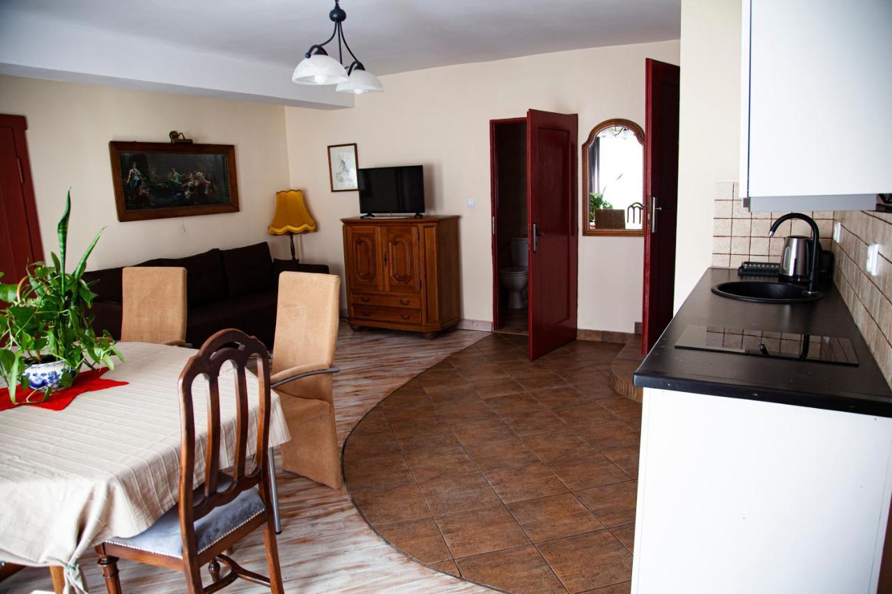 Apartamenty W Starym Kinie Świeradów-Zdrój Exteriör bild