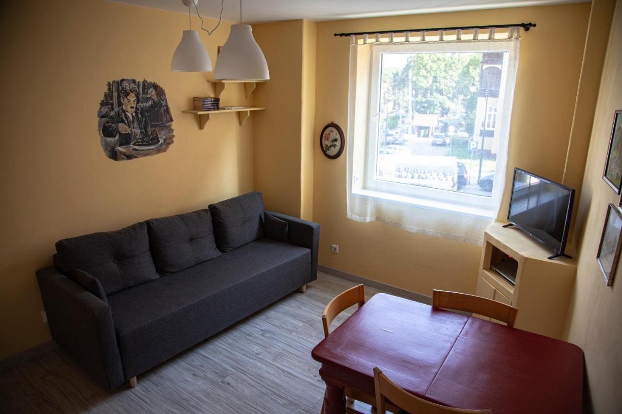 Apartamenty W Starym Kinie Świeradów-Zdrój Exteriör bild