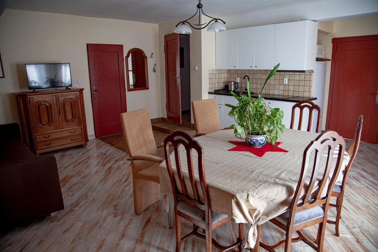 Apartamenty W Starym Kinie Świeradów-Zdrój Exteriör bild