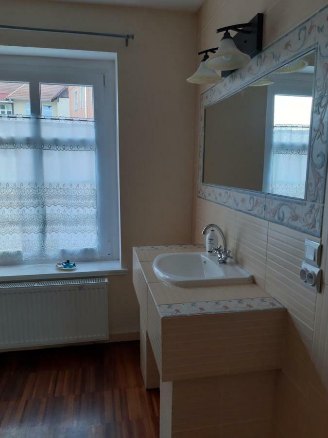 Apartamenty W Starym Kinie Świeradów-Zdrój Exteriör bild